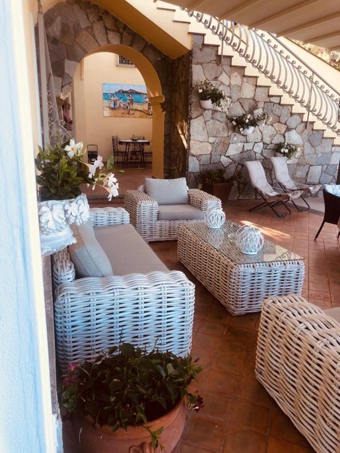 Resort Ferrara Villa Multa Quies Масса-Лубренсе Екстер'єр фото